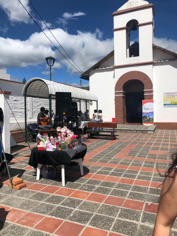 Hotel Springhills Quito Airport Tababela Zewnętrze zdjęcie